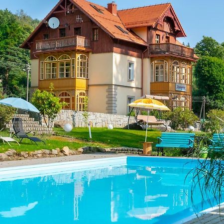 Bed and Breakfast Willa Jagniatkow Экстерьер фото