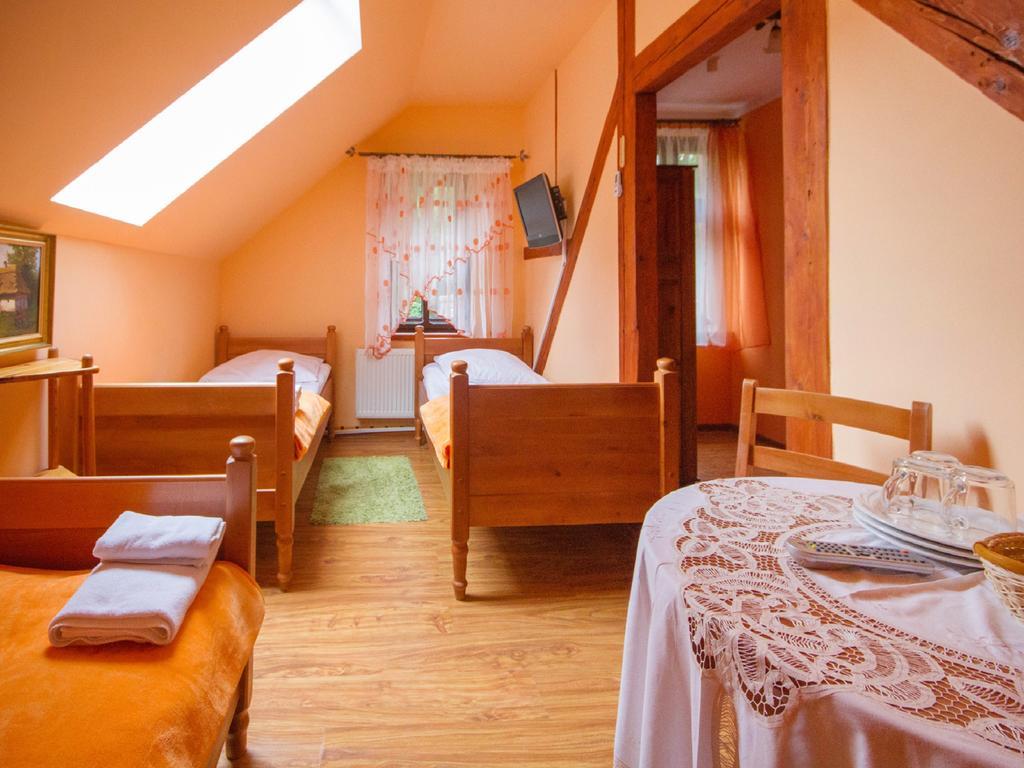 Bed and Breakfast Willa Jagniatkow Экстерьер фото