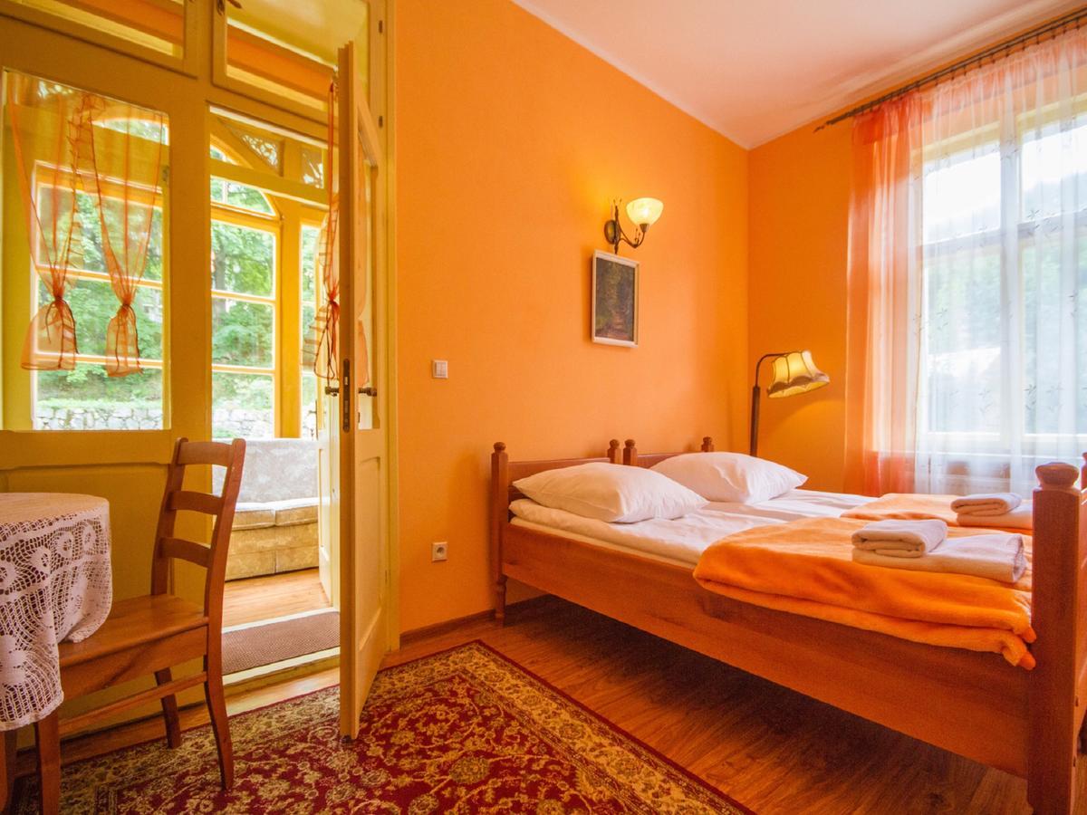 Bed and Breakfast Willa Jagniatkow Экстерьер фото