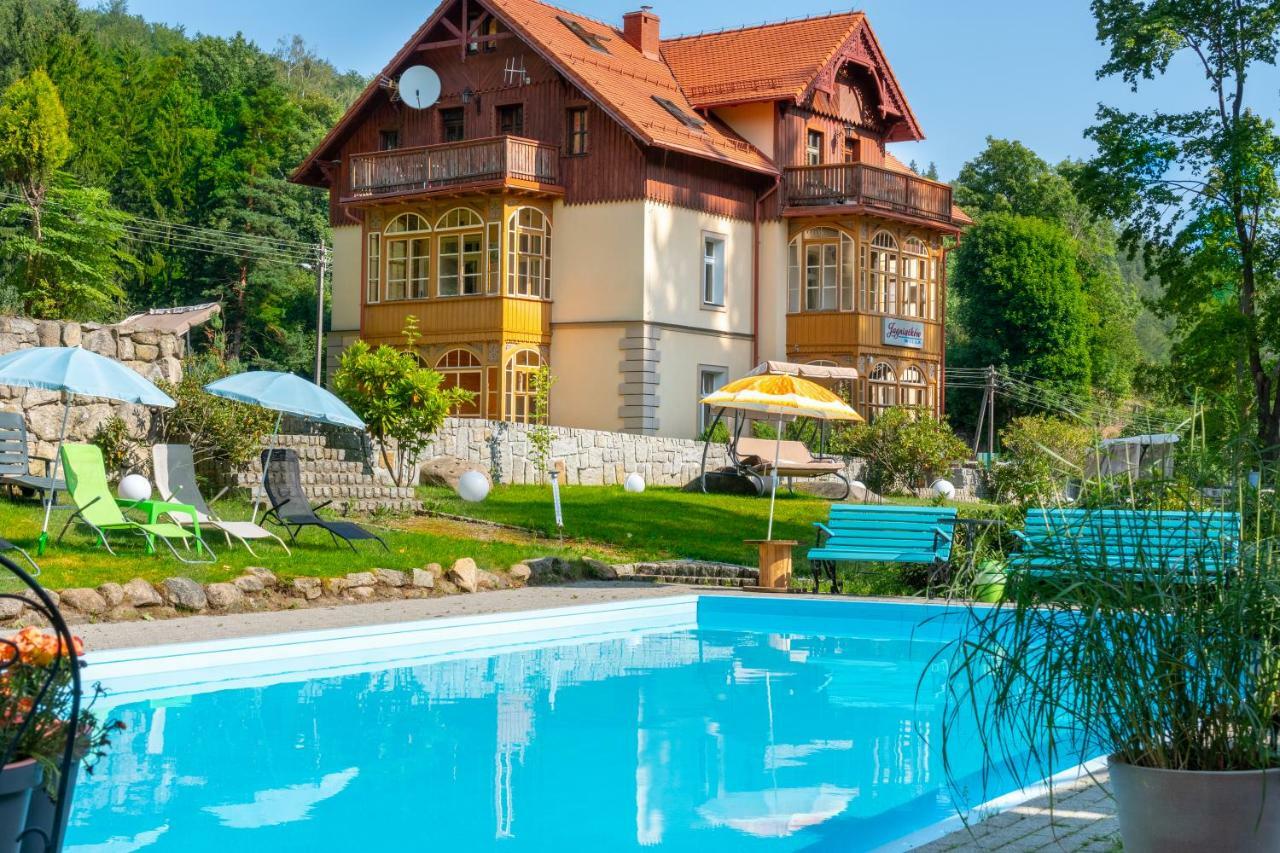 Bed and Breakfast Willa Jagniatkow Экстерьер фото